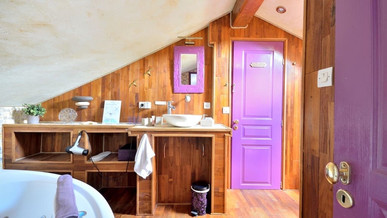 Photo of Bathroom in Callas