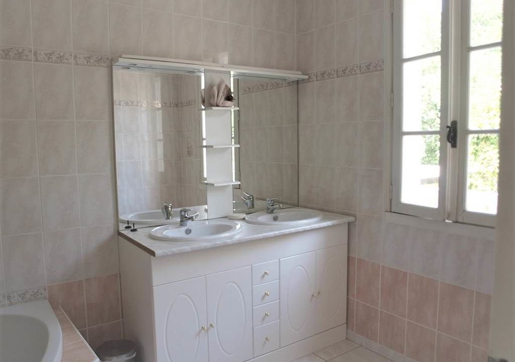 Photo of Bathroom in Feugarolles