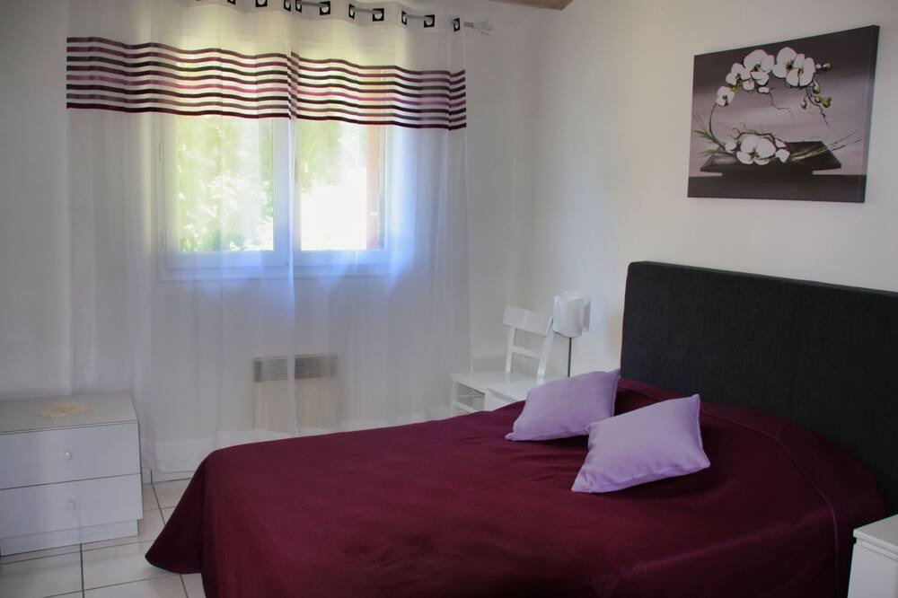 Photo of Bedroom in La Roche-Blanche