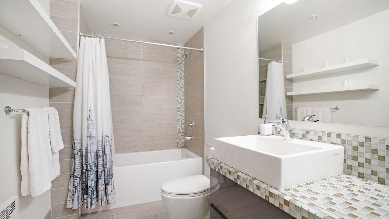 Photo of Bathroom in De Lorimier
