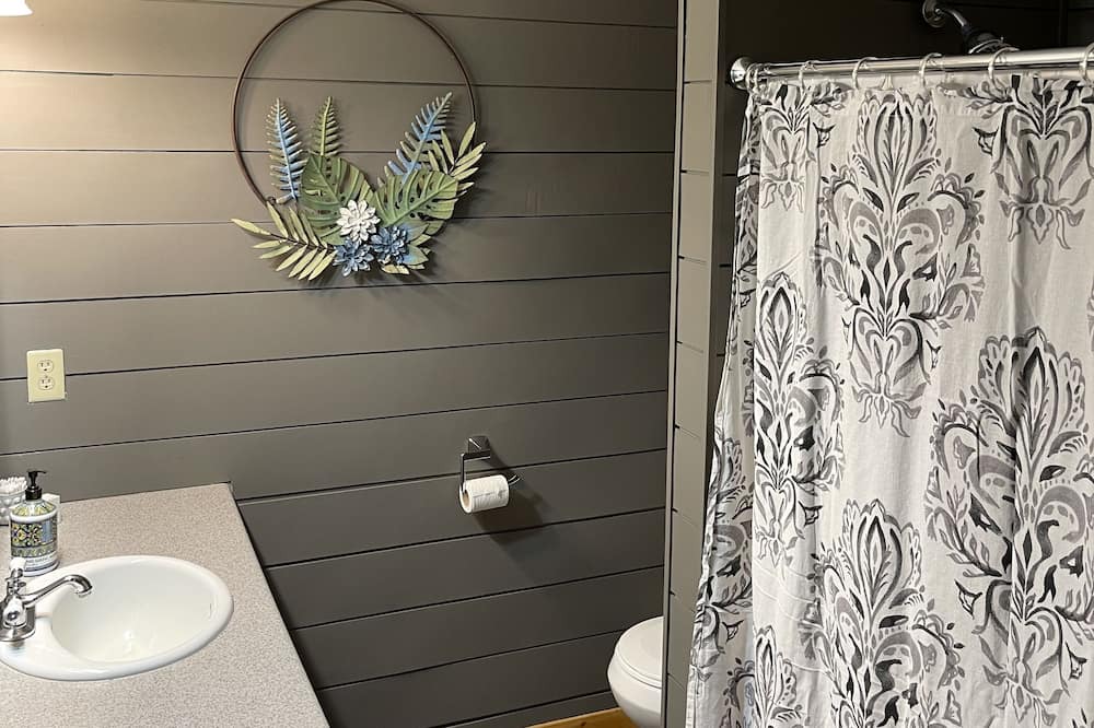 Photo of Bathroom in Squaw Lake