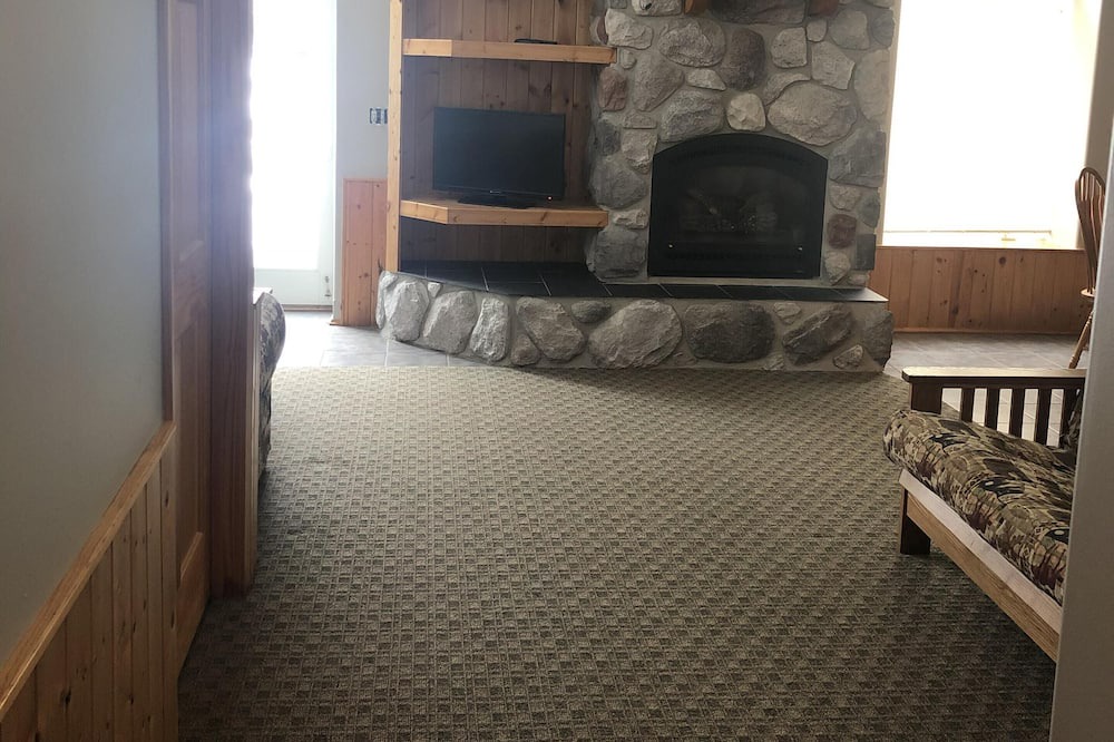 Photo of Bedroom in Squaw Lake