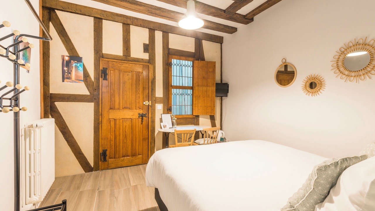 Photo of Bedroom in Downtown Angers