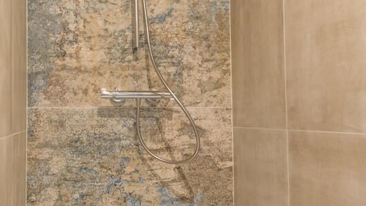 Photo of Bathroom in Downtown Angers