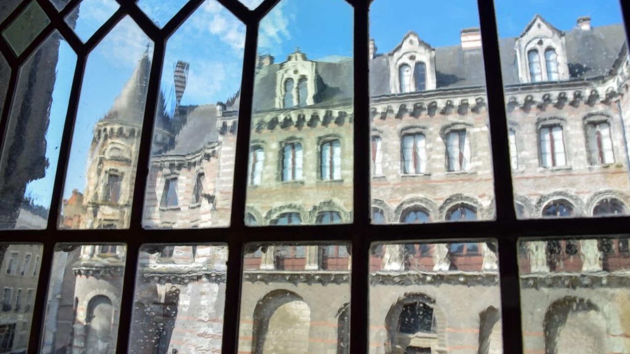 Photo of Bedroom in Downtown Angers