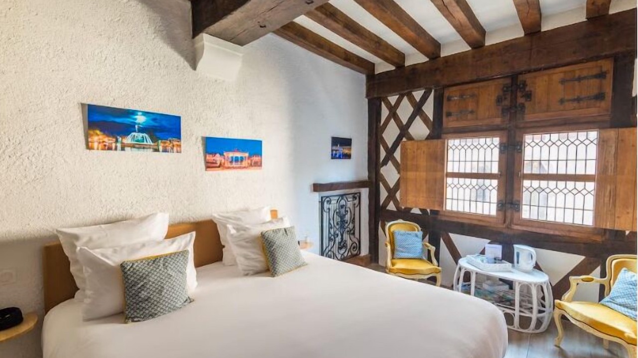 Photo of Bedroom in Downtown Angers