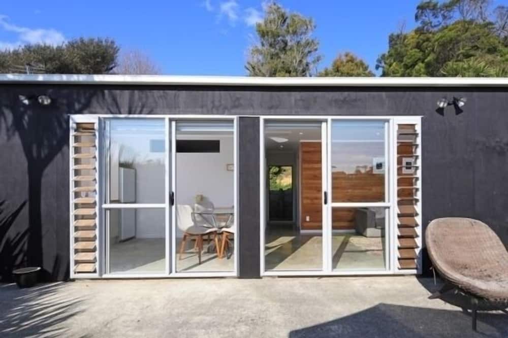 Photo of Others in Surfdale