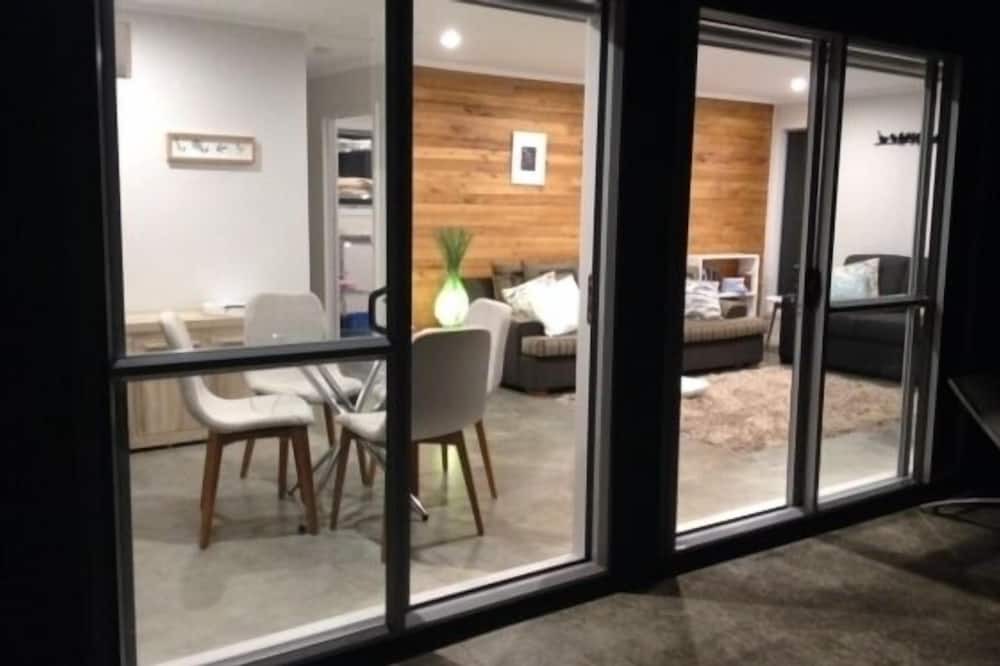 Photo of Others in Surfdale