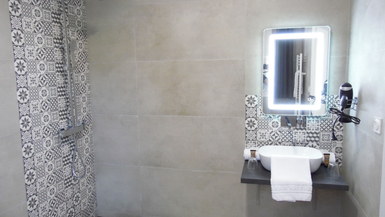 Photo of Bathroom in Chatel-Guyon