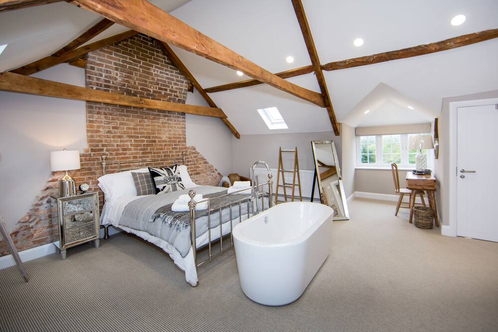 Photo of Bedroom in Redhill