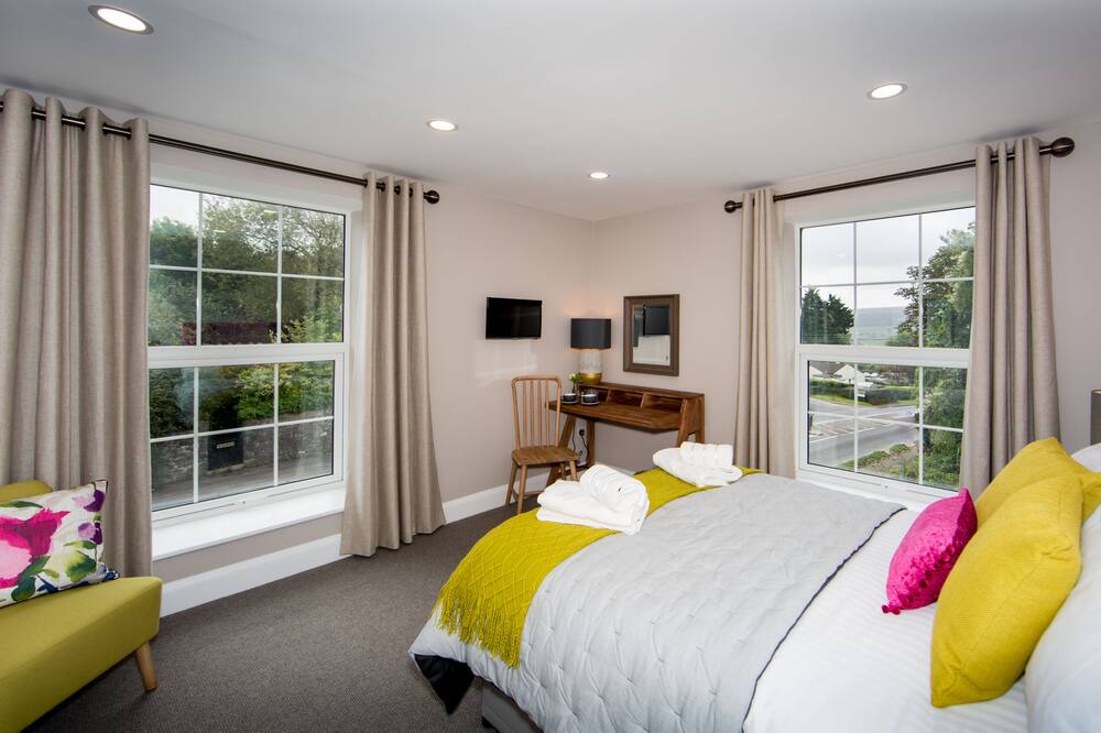 Photo of Bedroom in Redhill