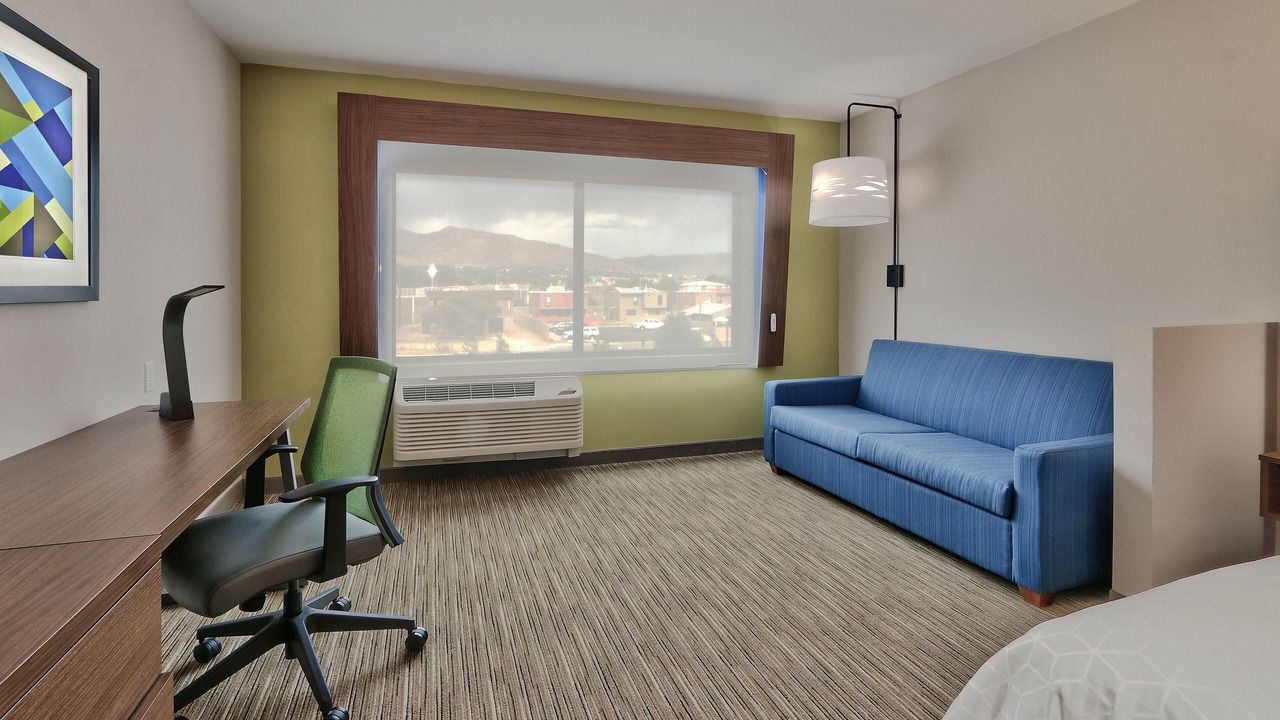 Photo of Bedroom in Northeast Heights