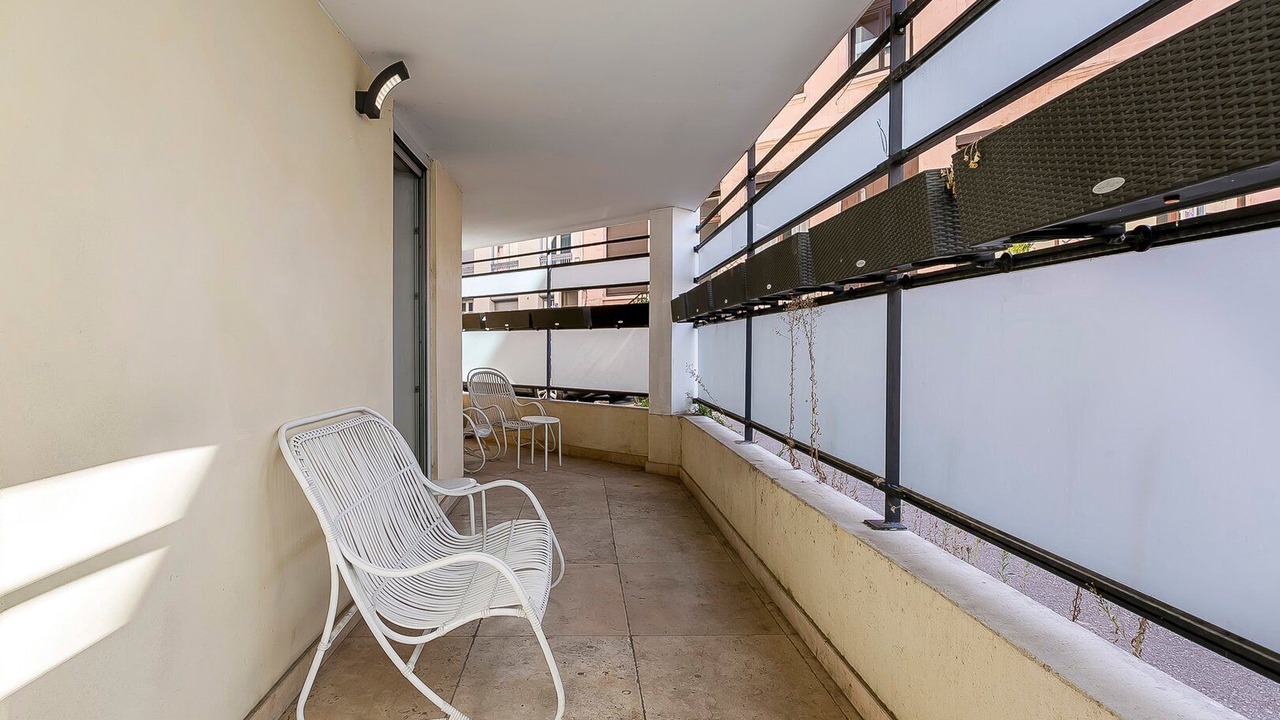 Photo of Outdoor in Griffon - Royale
