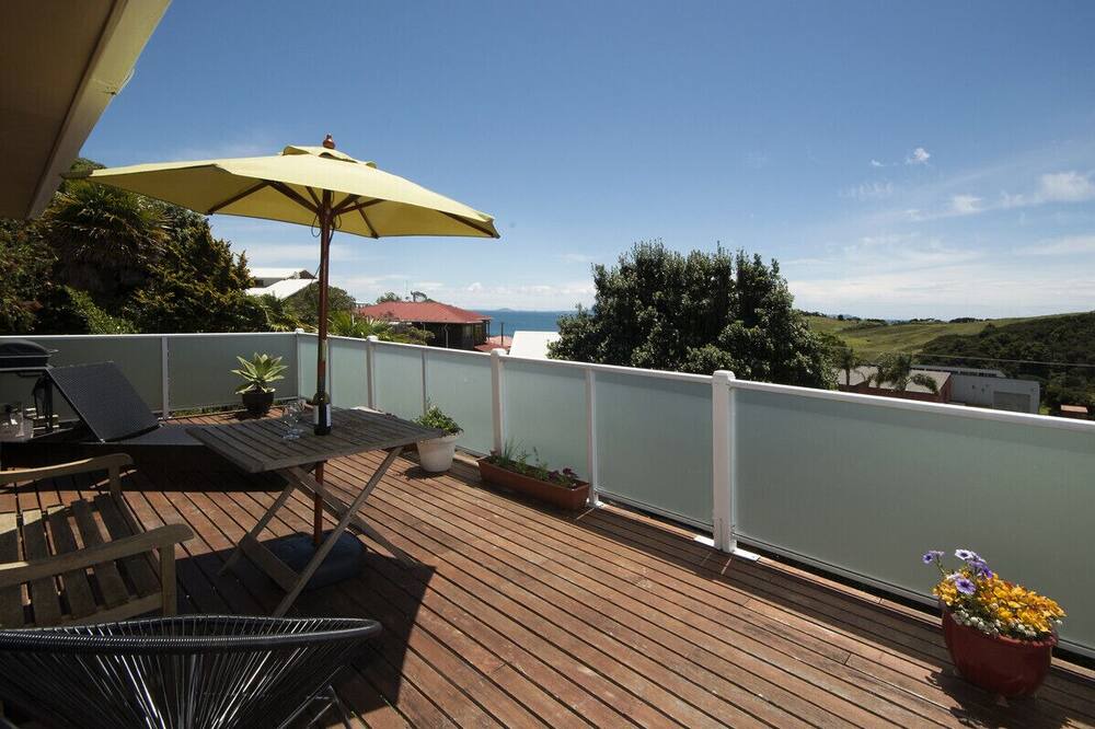 Photo of Patio Balcony in Cable Bay