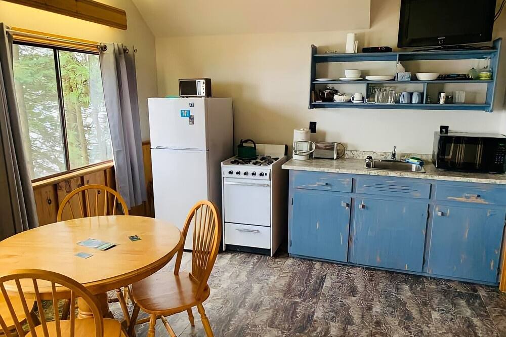 Photo of Kitchen in Otonabee-South Monaghan