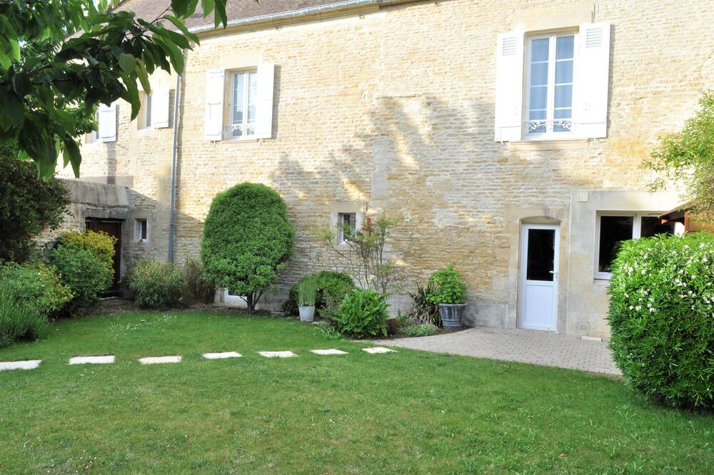 Photo of Outdoor in Saint-Regnobert-de-la-Cote-de-Nacre