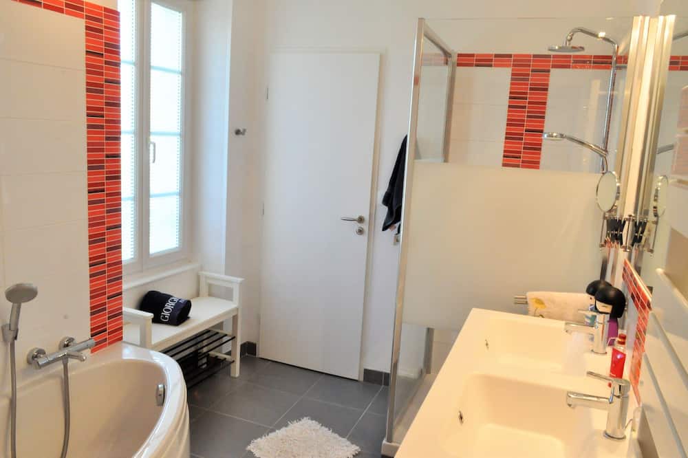 Photo of Bathroom in Saint-Regnobert-de-la-Cote-de-Nacre