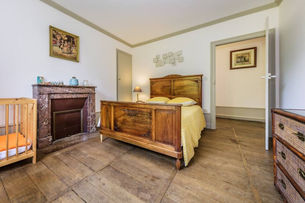 Photo of Bedroom in Sarrazac