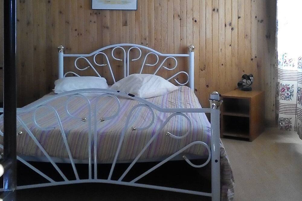 Photo of Bedroom in La Llagonne