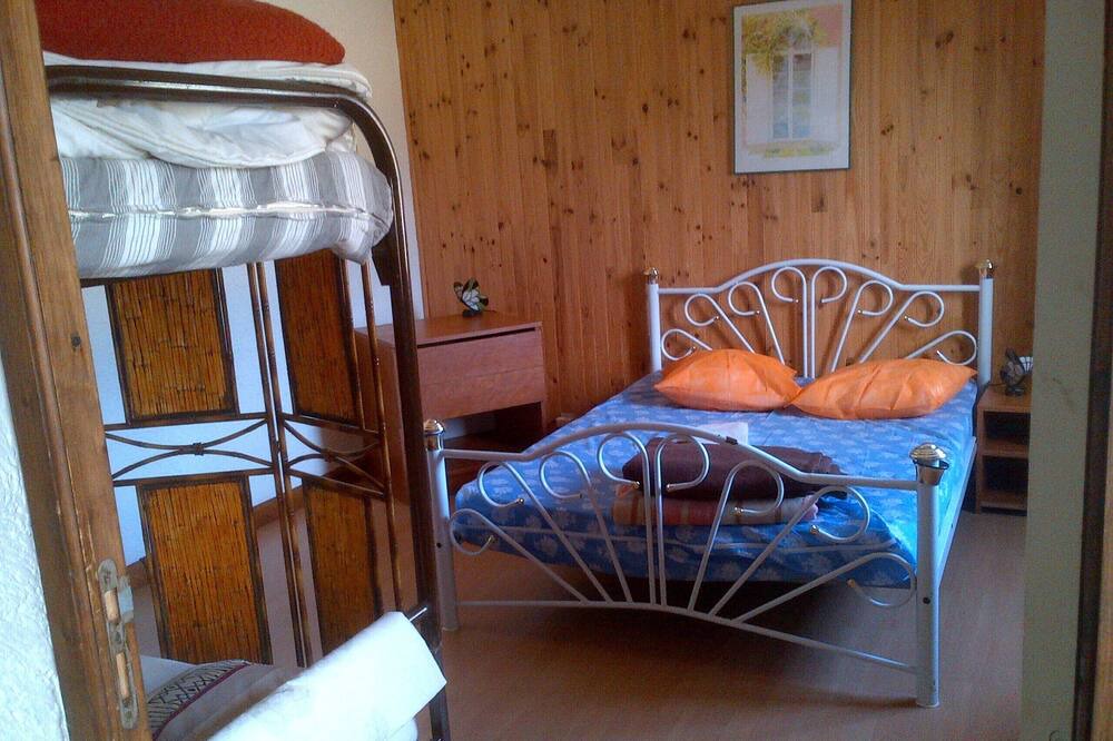 Photo of Bedroom in La Llagonne