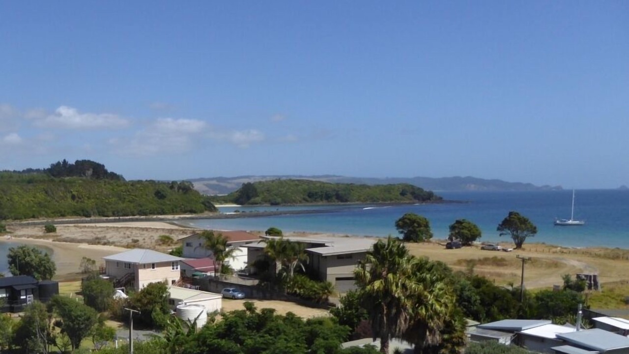 Photo of Others in Te Tii