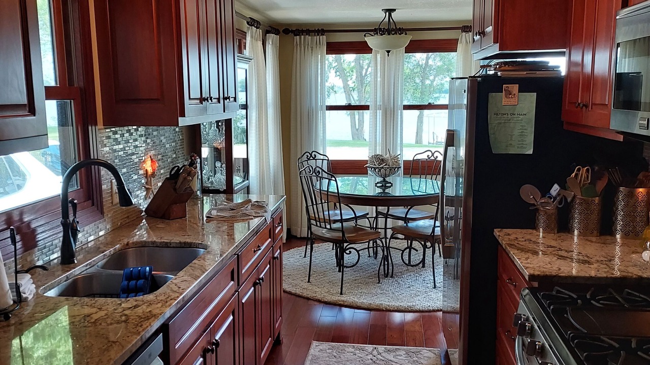 Photo of Kitchen in Lake View