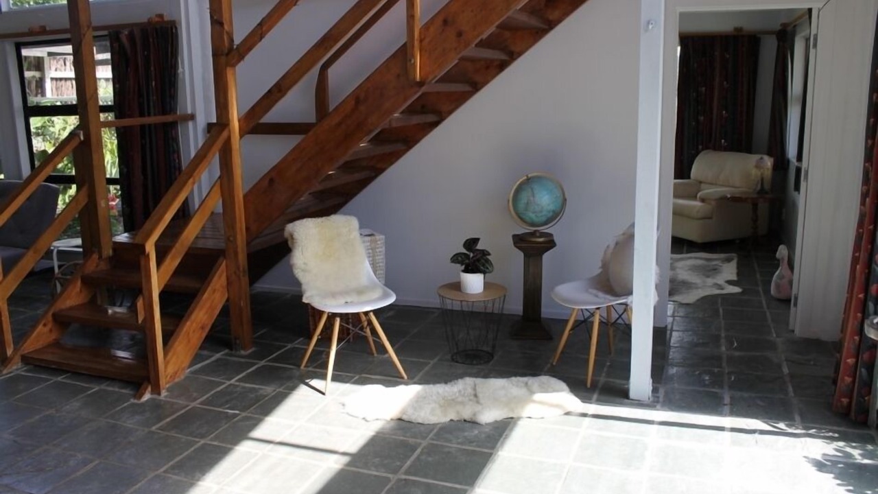 Photo of Others in Raglan