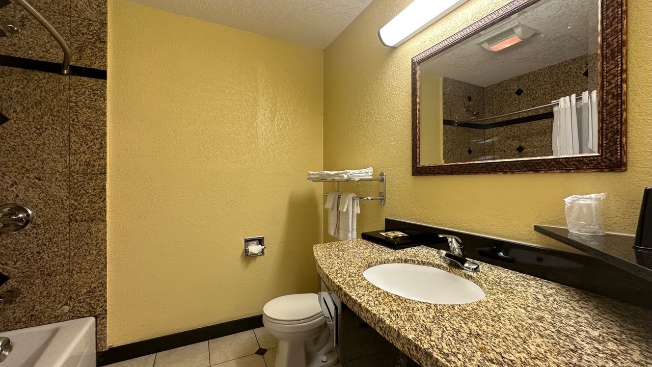 Photo of Bedroom in Willits