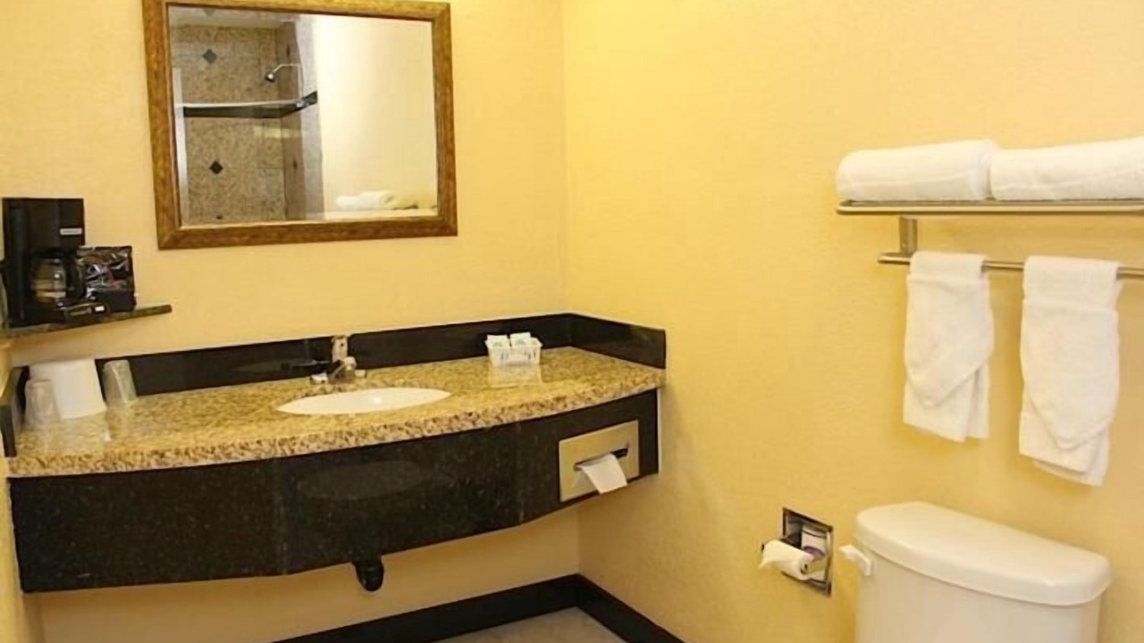 Photo of Others in Willits