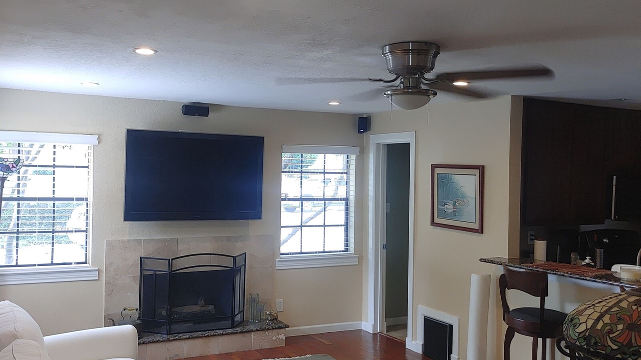 Photo of Livingroom in Lakewood Heights