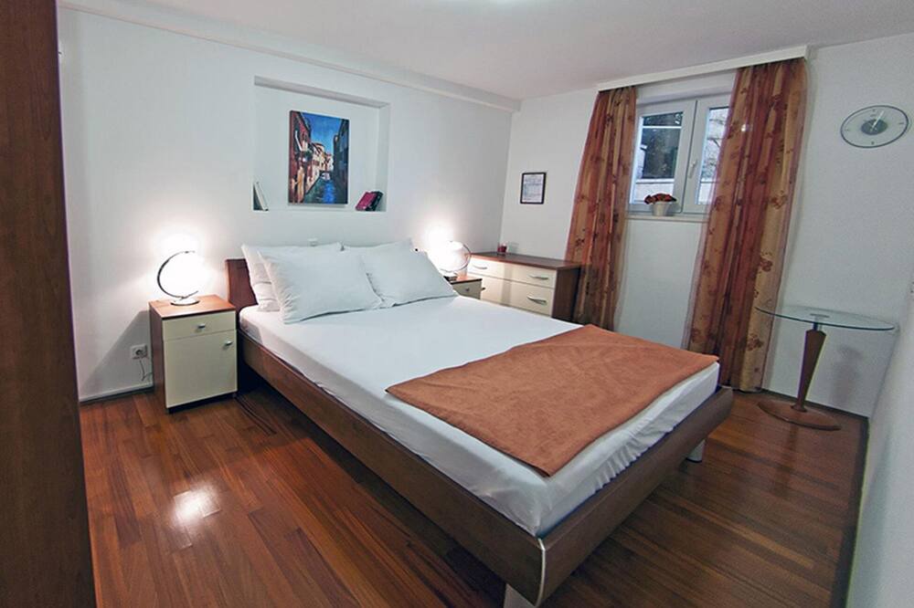 Photo of Bedroom in Plat