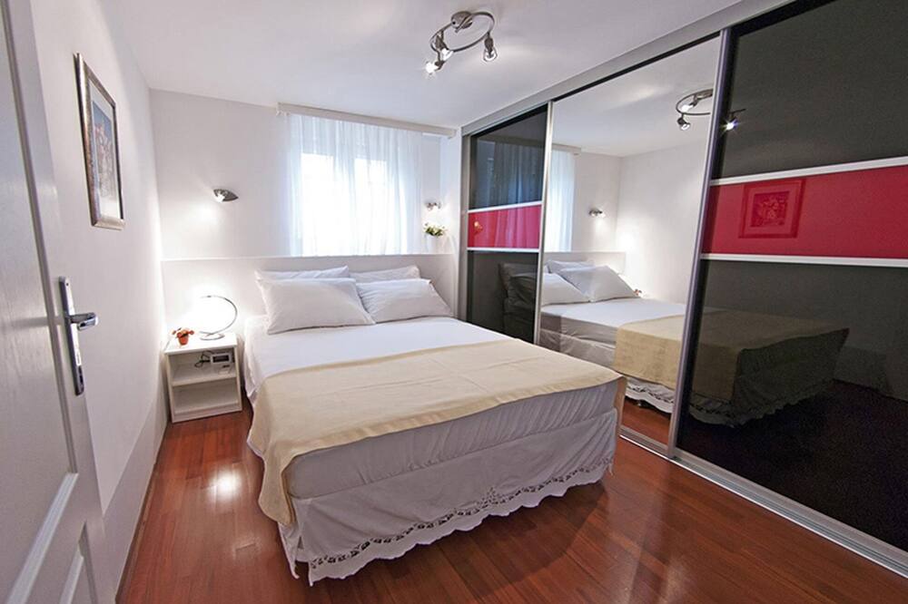 Photo of Bedroom in Plat