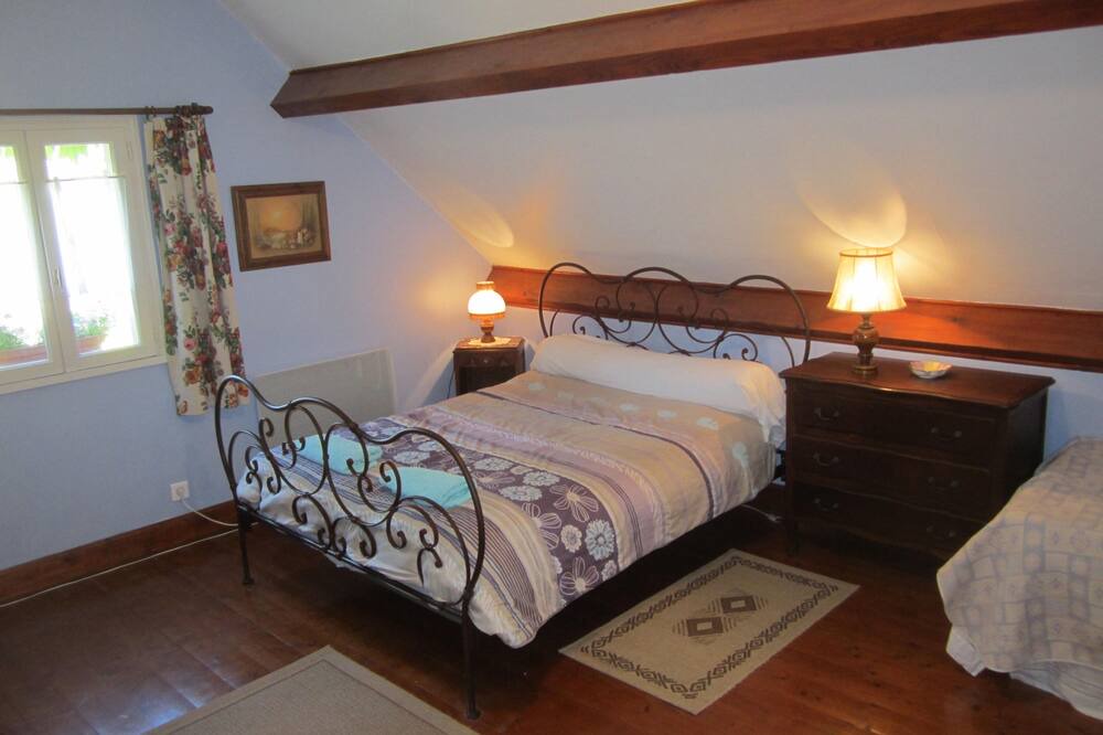Photo of Bedroom in Diges