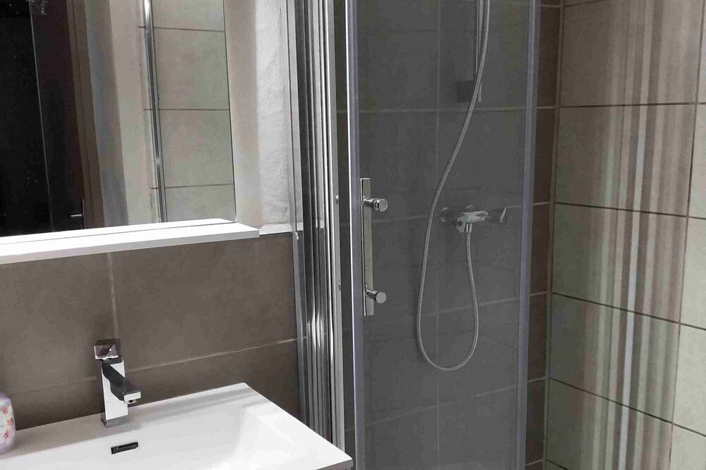 Photo of Bathroom in Portiragnes-Plage