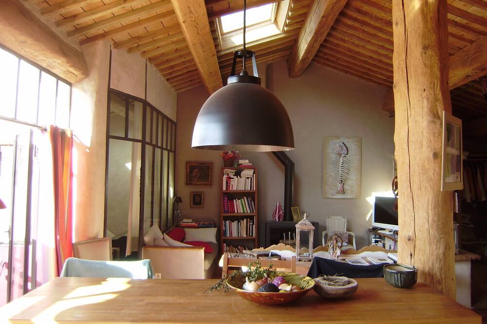 Photo of Kitchen in Villeseque-des-Corbieres