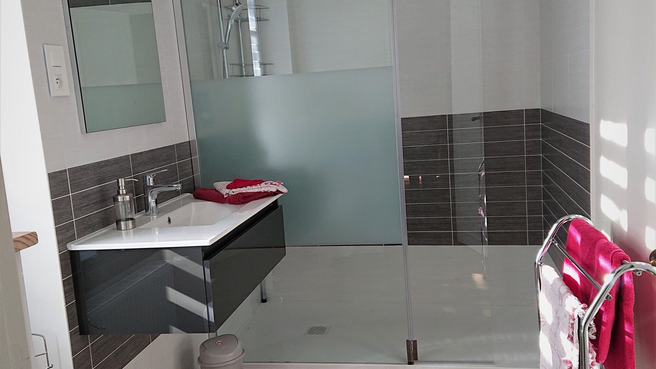 Photo of Bathroom in Azay-sur-Indre