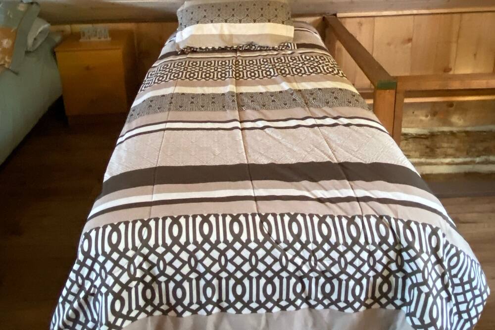 Photo of Bedroom in Lanark Highlands