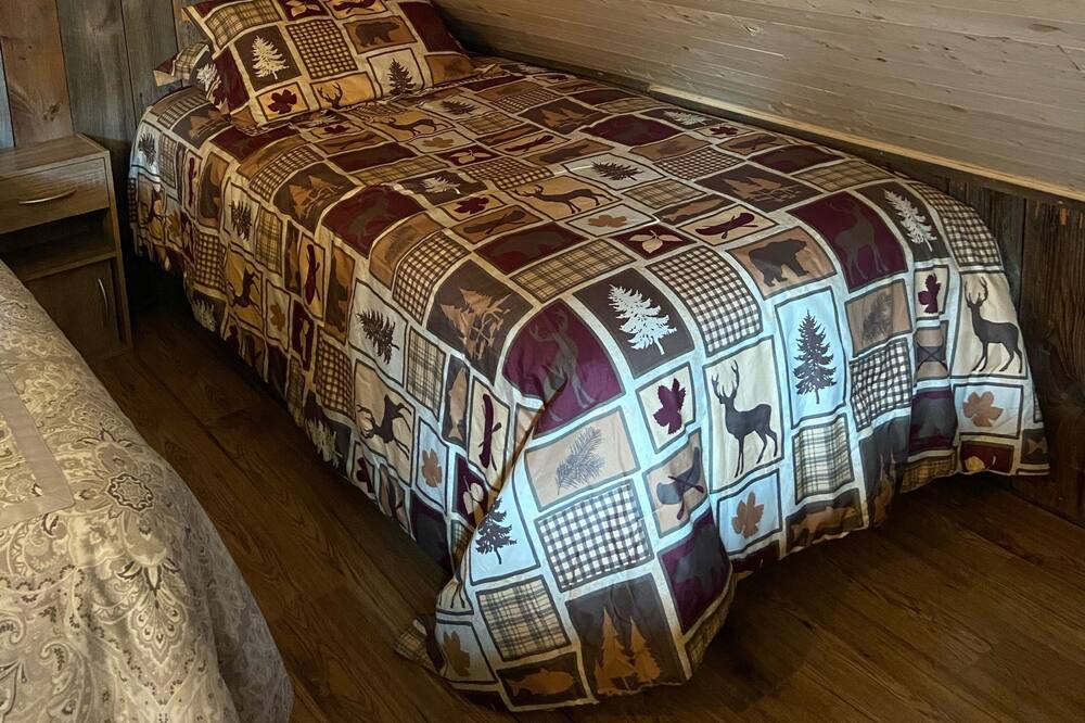 Photo of Bedroom in Lanark Highlands