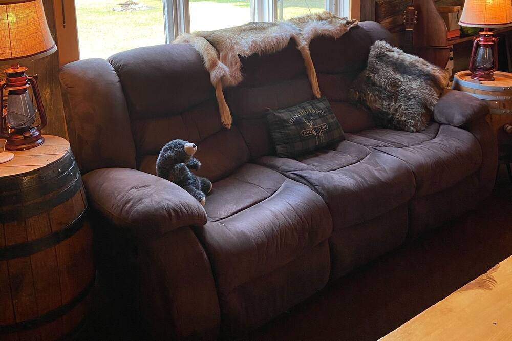 Photo of Livingroom in Lanark Highlands