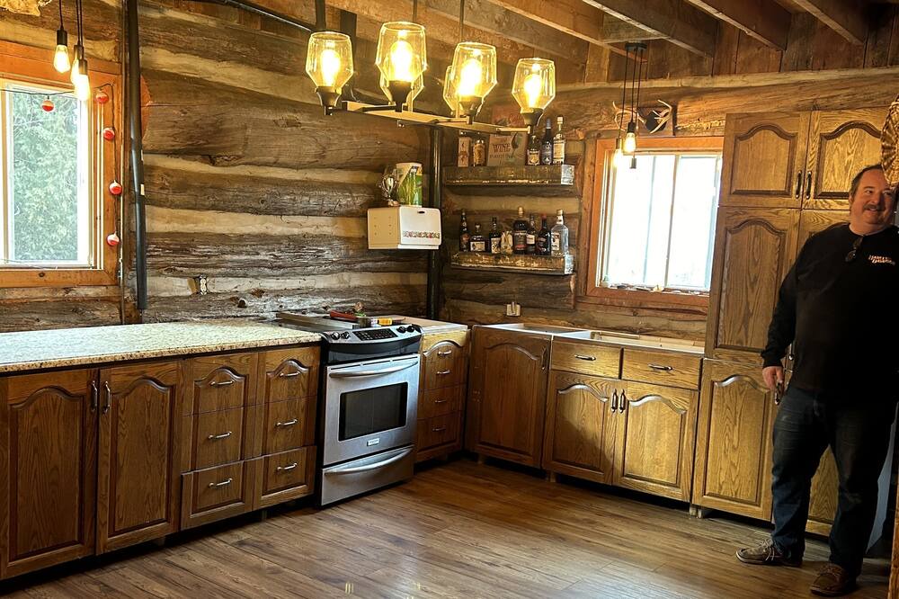 Photo of Kitchen in Lanark Highlands