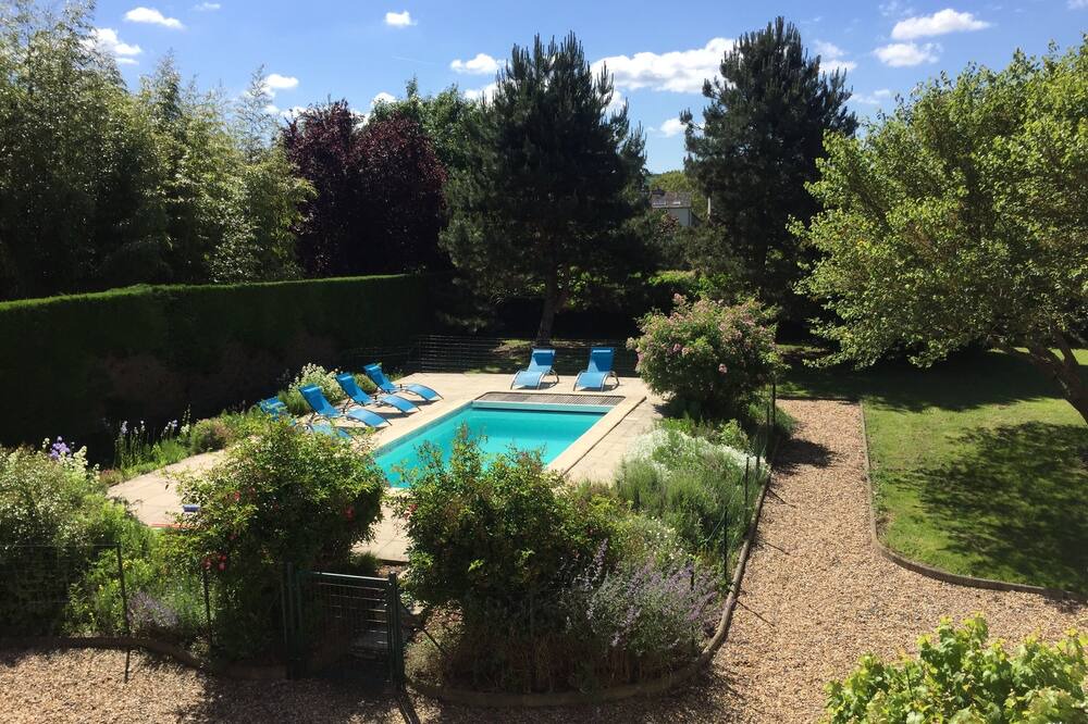 Photo of Outdoor in Rigny-Usse