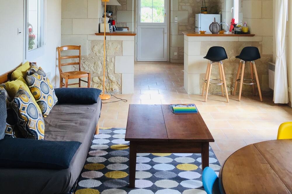 Photo of Livingroom in Rigny-Usse