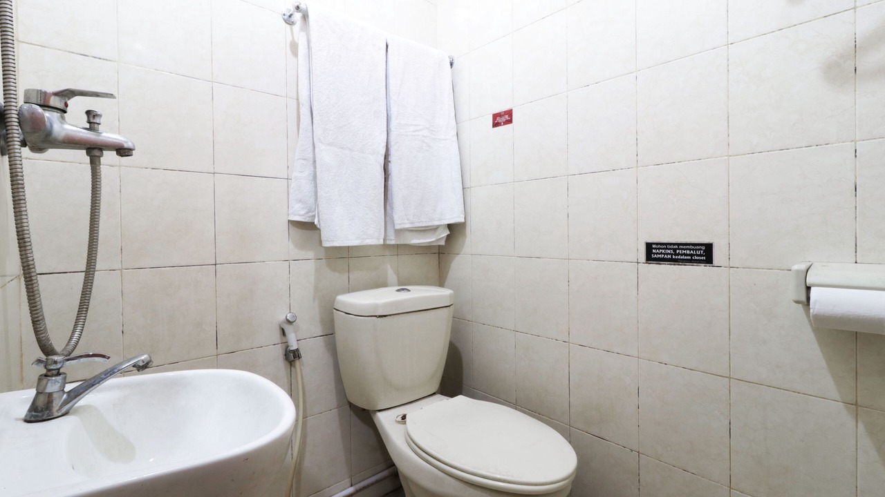 Photo of Bathroom in Malabar