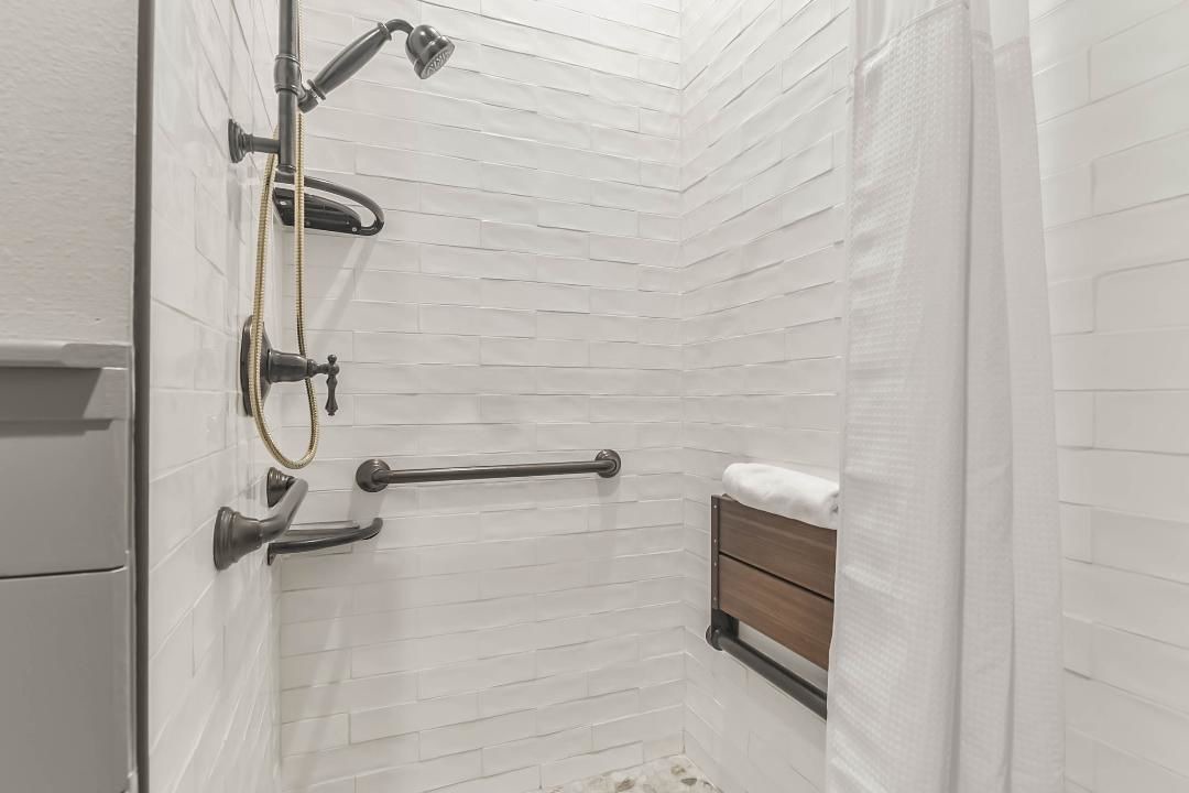 Photo of Bathroom in Hitchcock