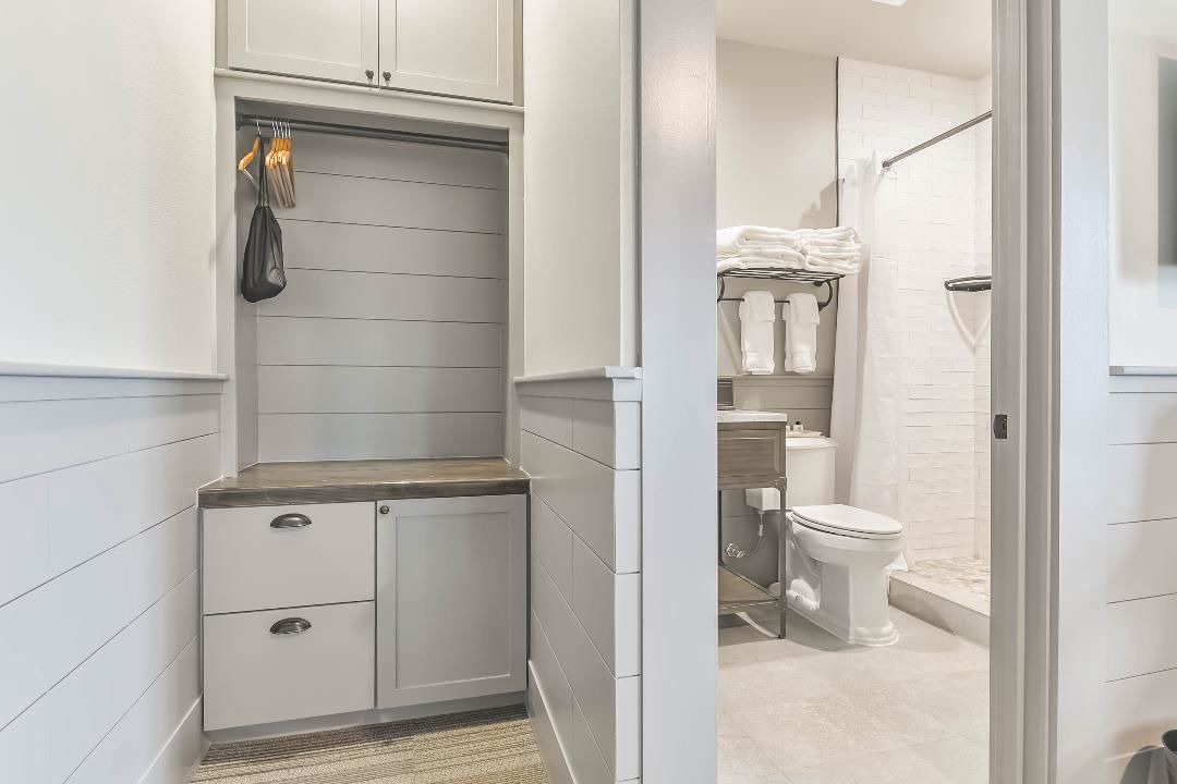 Photo of Bathroom in Hitchcock