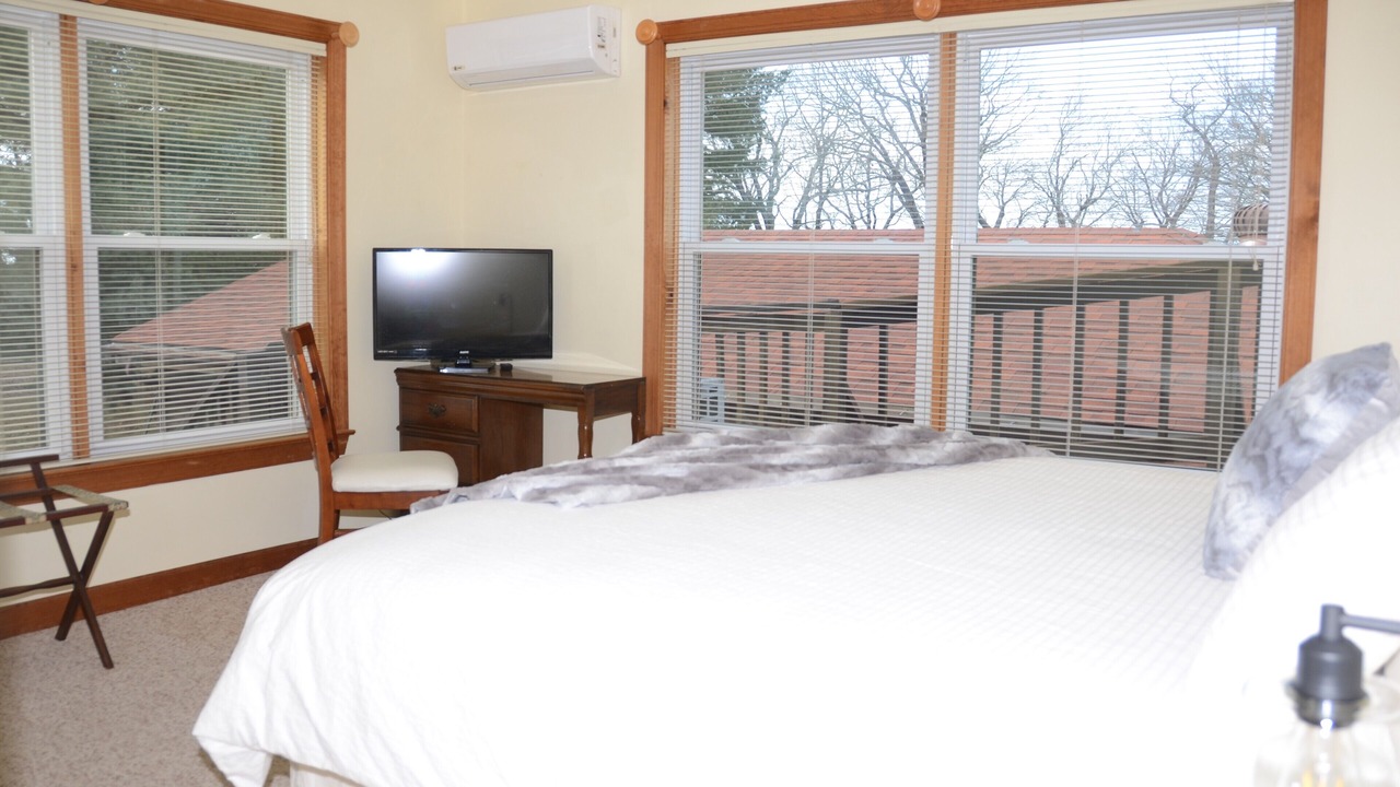 Photo of Bedroom in Copper Hill