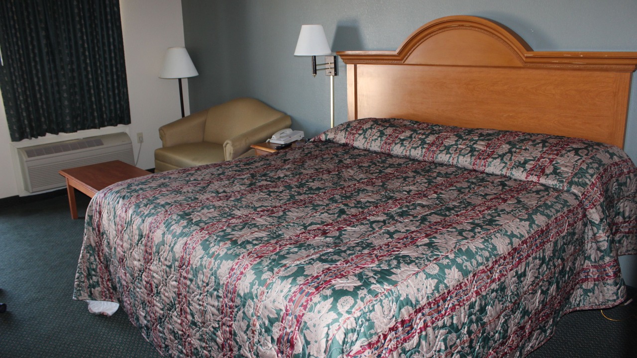 Photo of Others in Wynne