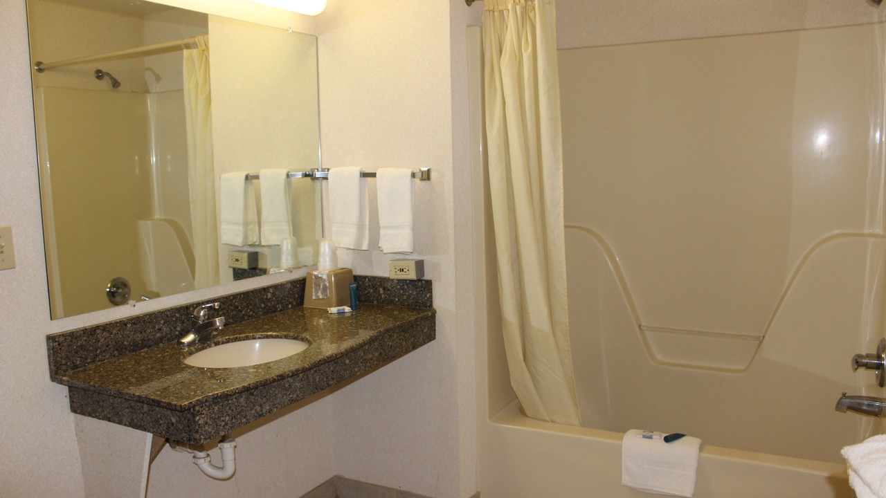 Photo of Others in Wynne