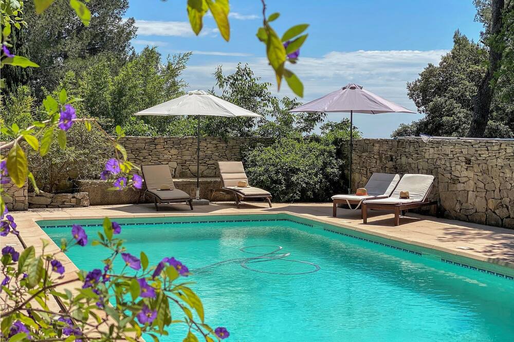 Photo of Outdoor in Caremeau