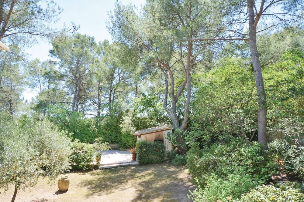 Photo of Others in Caremeau